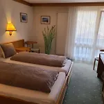 Hotell Hotel Residence