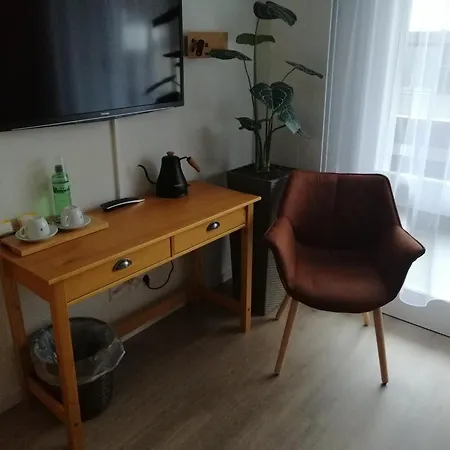 Hotel Residence Ξενοδοχείο Γκρίντελβαλντ