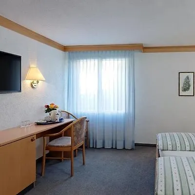 Hotel Residence Ξενοδοχείο Γκρίντελβαλντ